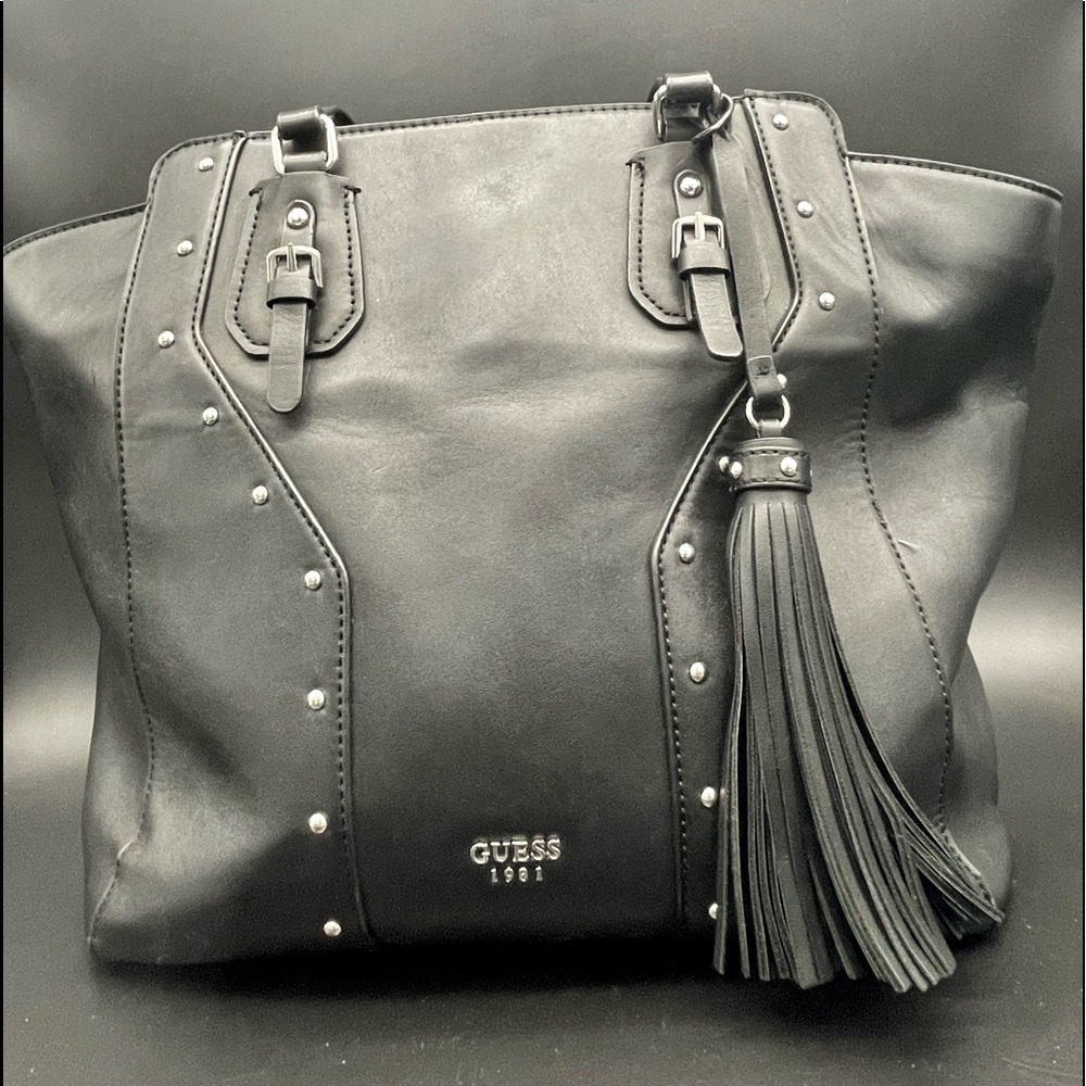 Guess Tote